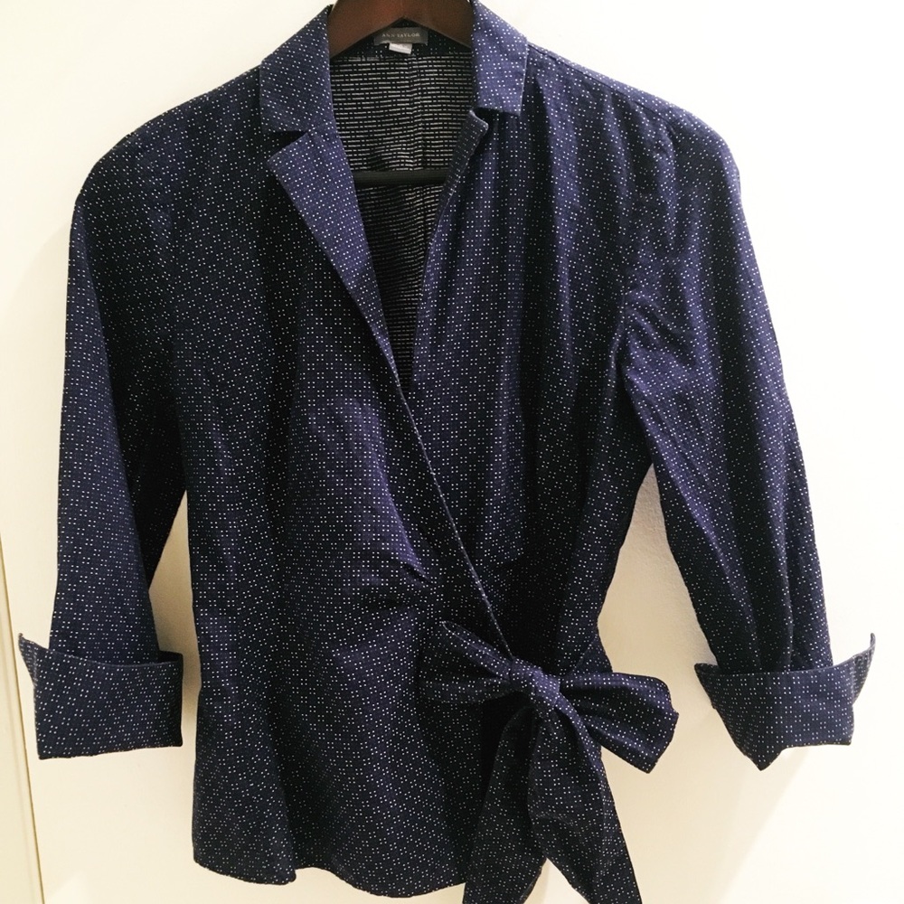 Ann Taylor Navy dot pattern 3/4 sleeve wrap blouse